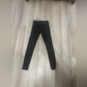 black American Eagle skinny jeans